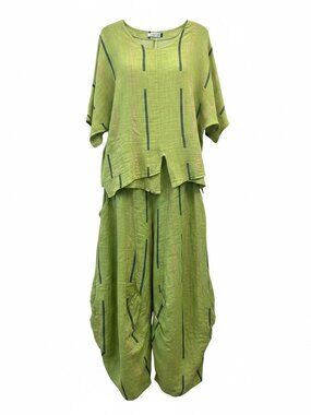 Transparente Green Linen Two-Piece Set